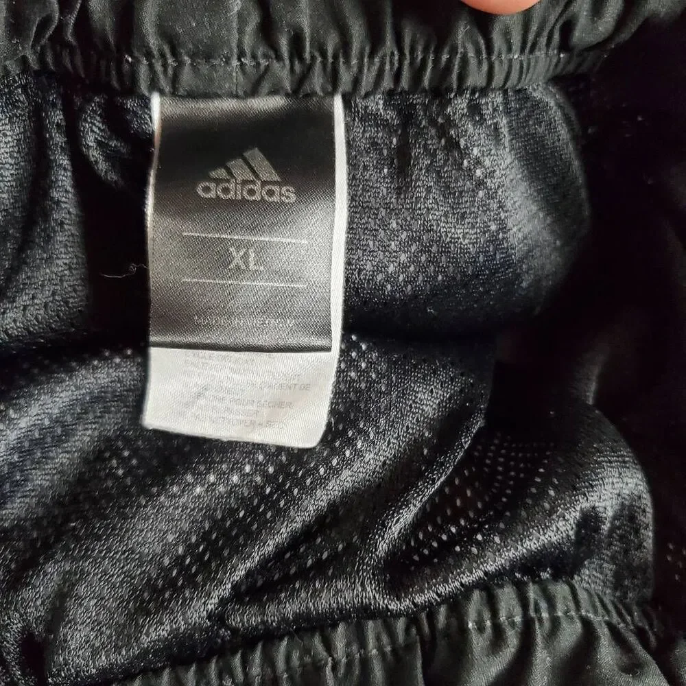 Adidas boys xl